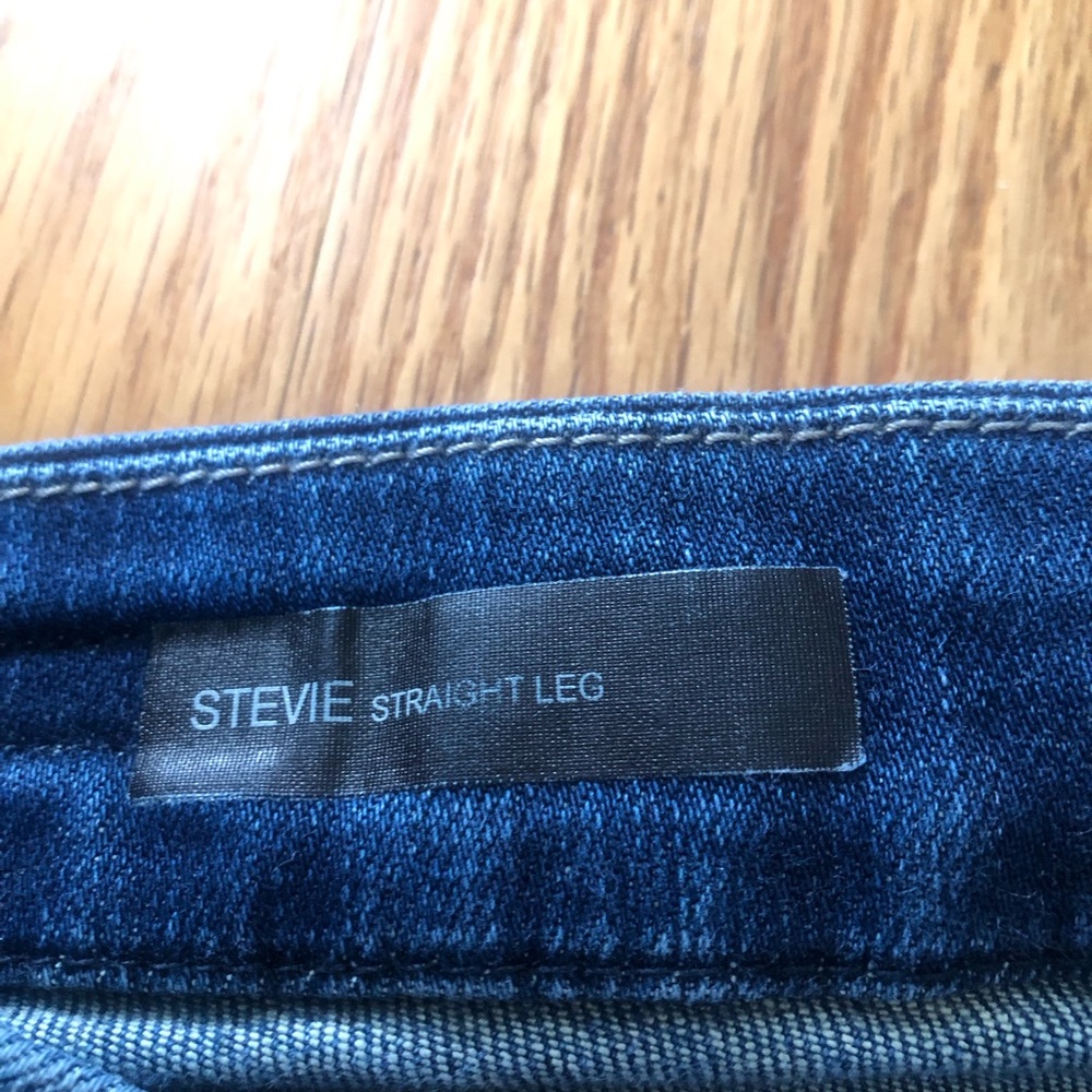 Kut from the Kloth women’s Stevie straight leg jeans - Picture 4 of 7